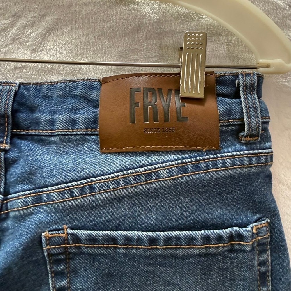 FRYE Women's Jeans Size 6/28 Medium Wash Straight Leg High Rise Stretch Denim - Picture 7 of 9